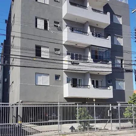 Apto Enseada Guarujá 10 minutos da Praia-3